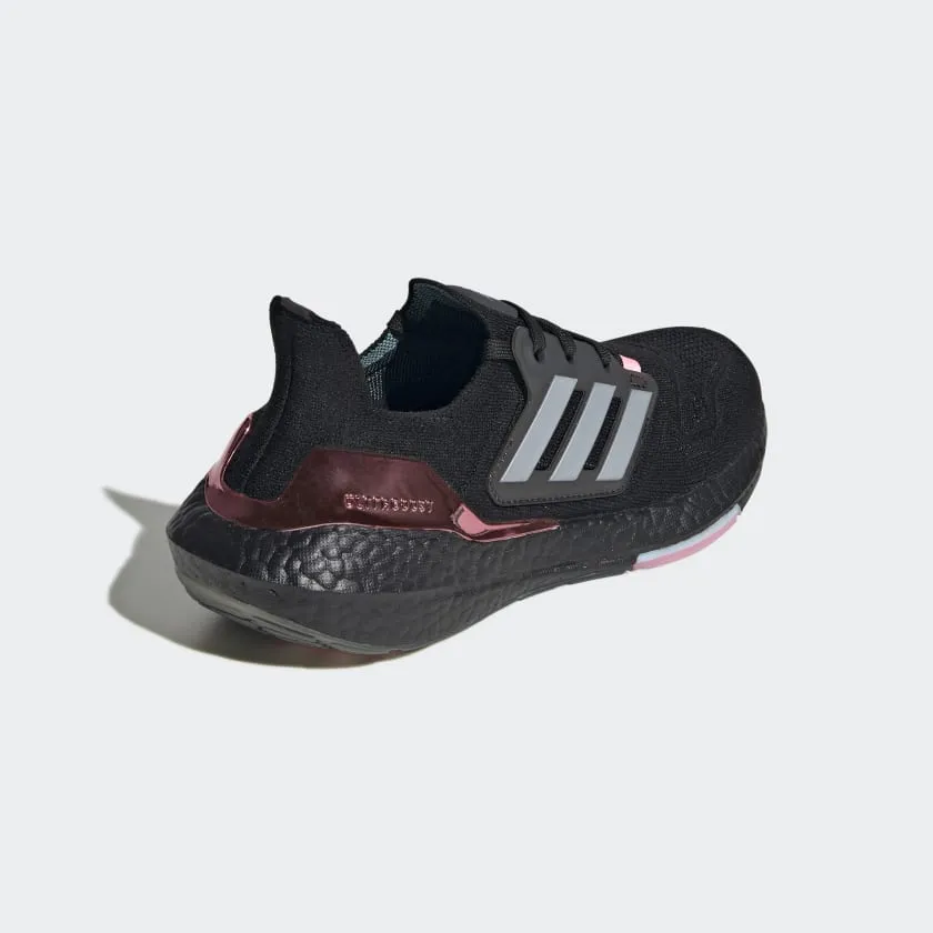 Adidas Women's Ultraboost 22