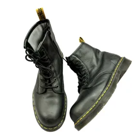 Boots Ankle Flats By Dr Martens In Black, Size: 10