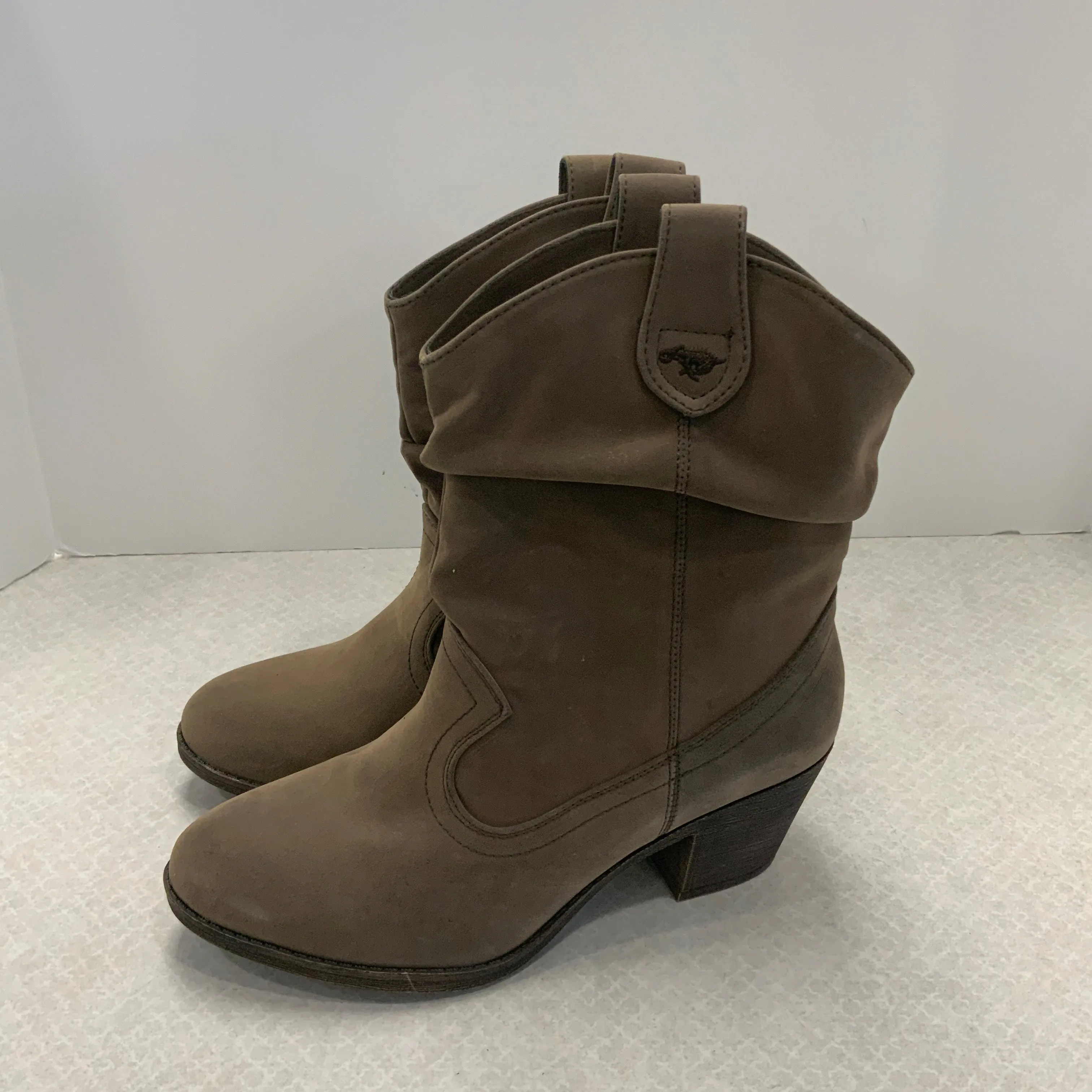 Boots Mid-calf Heels By Rocket Dogs In Brown, Size: 9