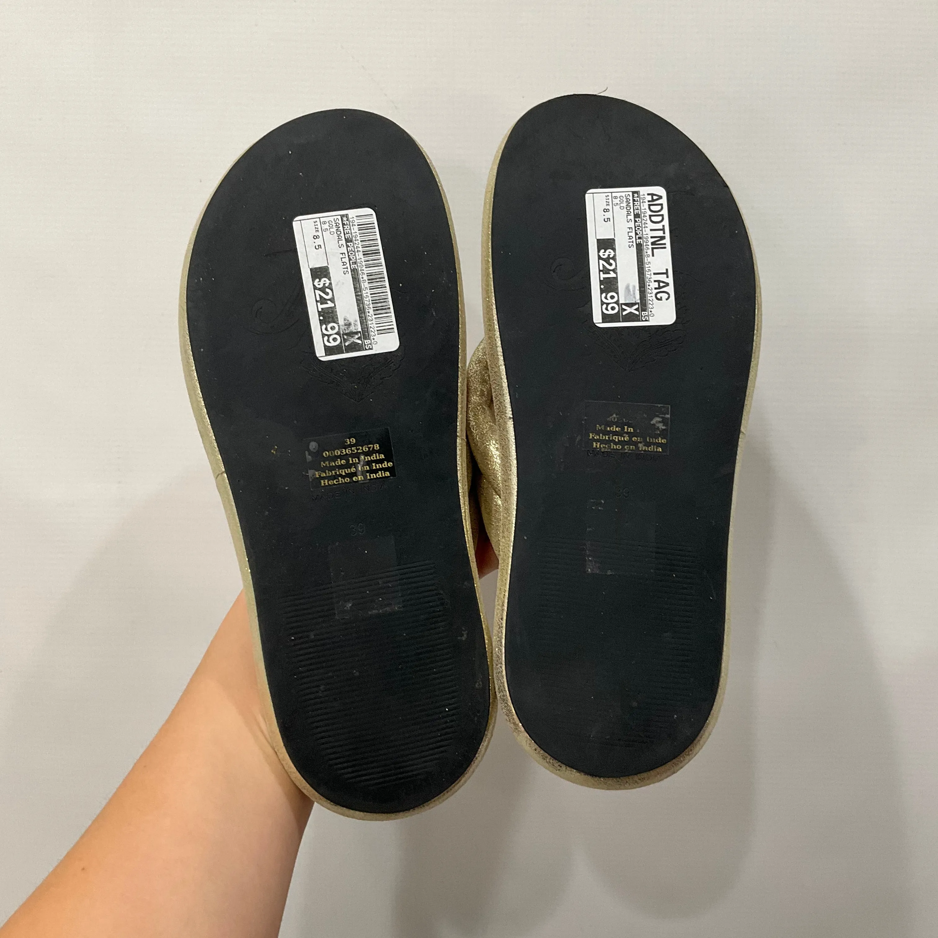 Gold Sandals Flats Free People, Size 8.5