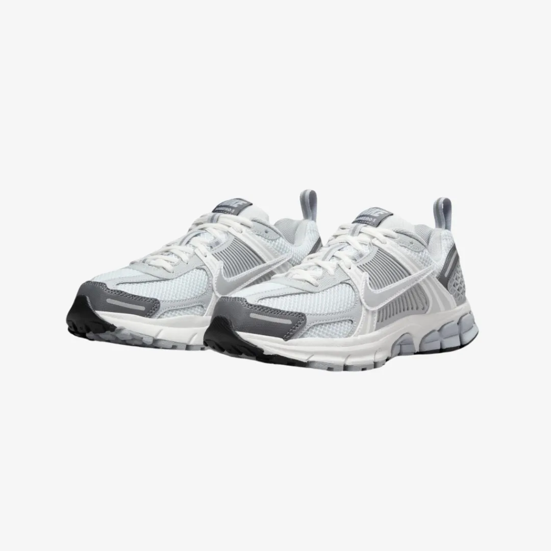 gradeschool nike zoom vomero 5 (pure platinum/metallic silver)